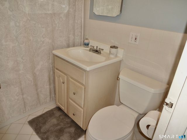 245 Unquowa Road APT 57, Fairfield, CT 06824