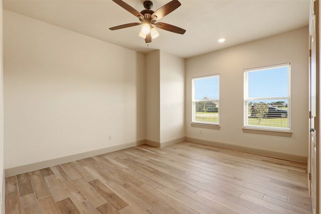 265 Delatorre Street, Trenton, TX 75490