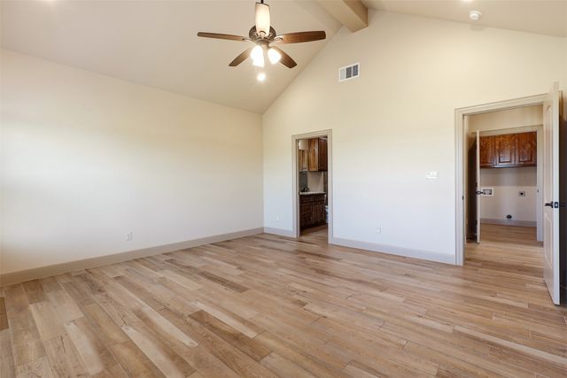 265 Delatorre Street, Trenton, TX 75490