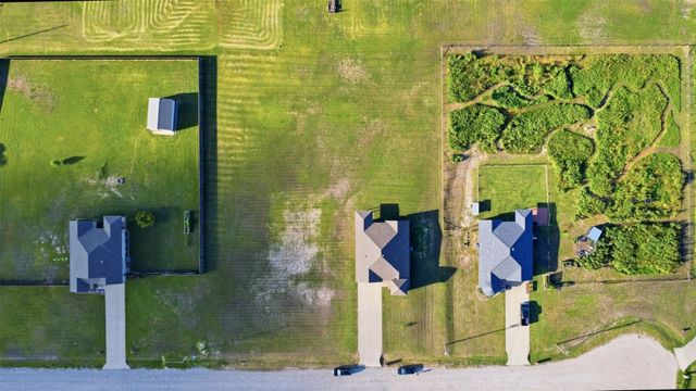 265 Delatorre Street, Trenton, TX 75490