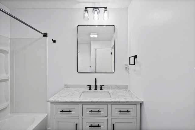 1815 Palamino Dr, Clarksville, TN 37042