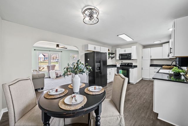 1815 Palamino Dr, Clarksville, TN 37042