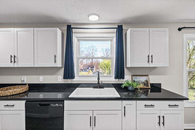 1815 Palamino Dr, Clarksville, TN 37042