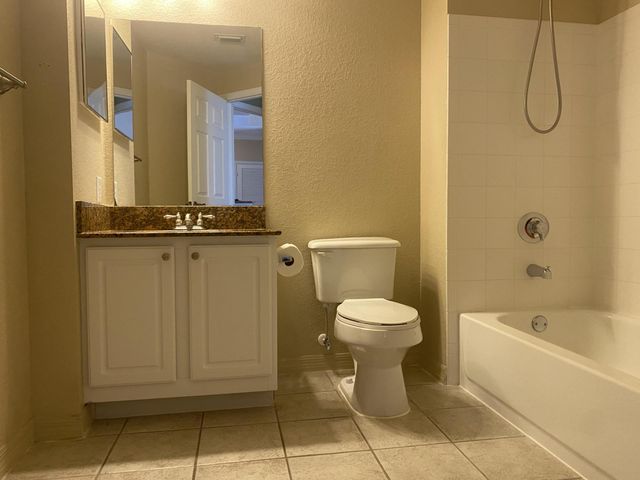 15065 Michelangelo Boulevard 205, Delray Beach, FL 33446