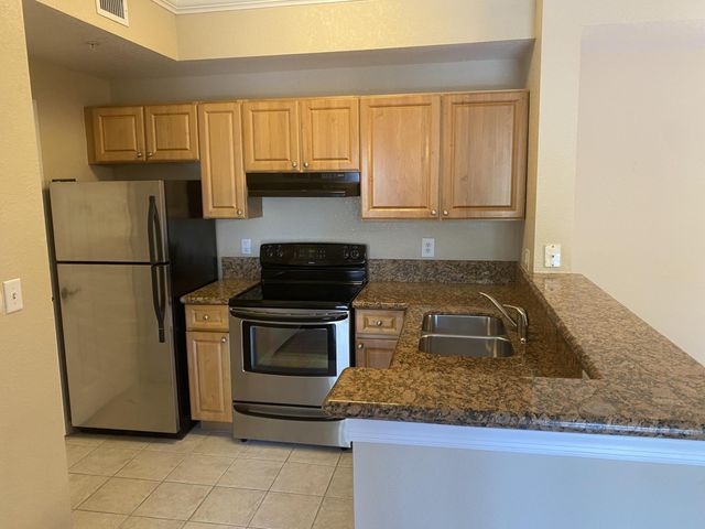 15065 Michelangelo Boulevard 205, Delray Beach, FL 33446