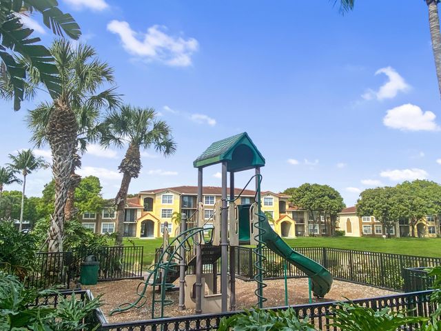 15065 Michelangelo Boulevard 205, Delray Beach, FL 33446