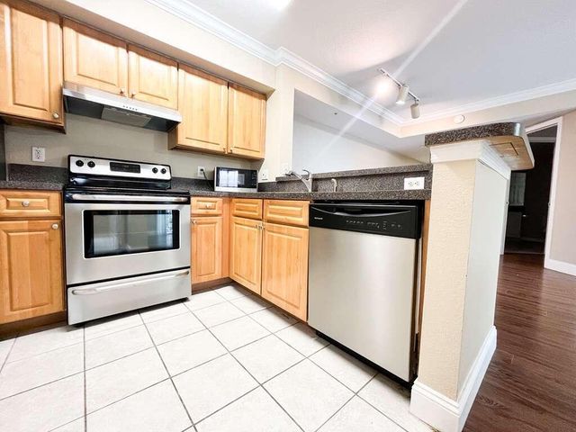 15065 Michelangelo Boulevard 205, Delray Beach, FL 33446