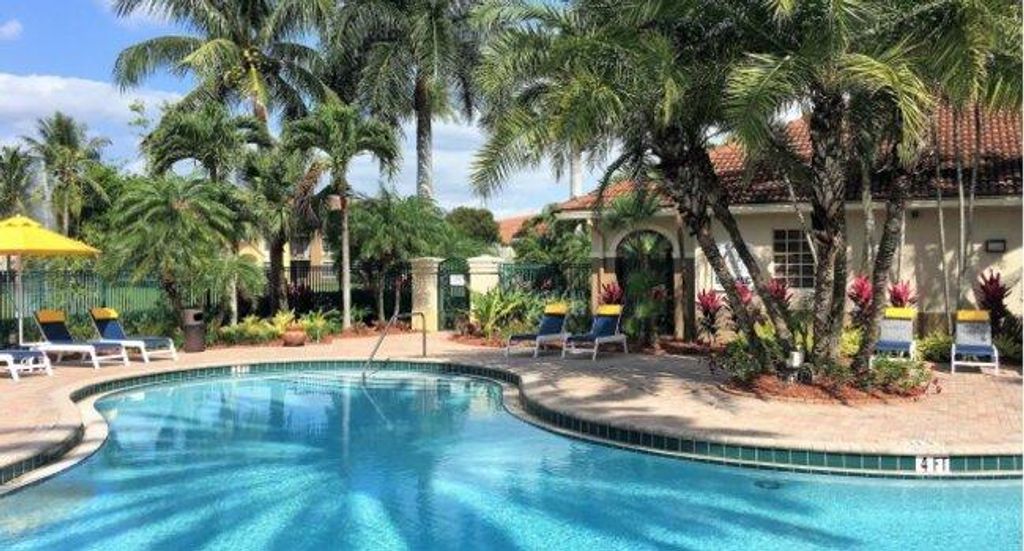 15065 Michelangelo Boulevard 205, Delray Beach, FL 33446