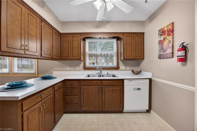 2300 Gordon Road, High Point, NC 27265