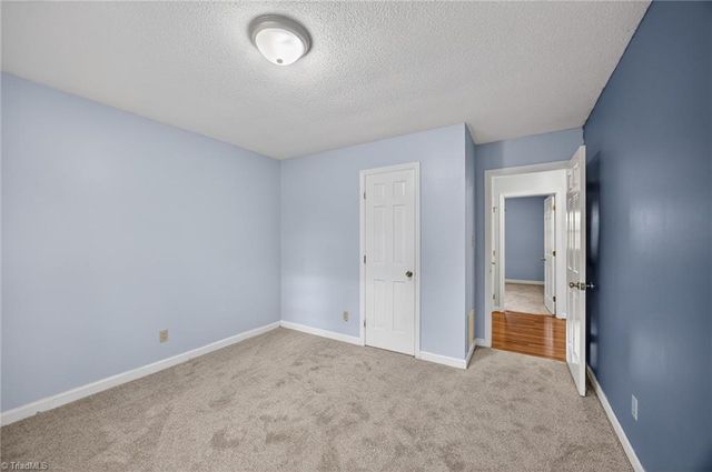 2300 Gordon Road, High Point, NC 27265