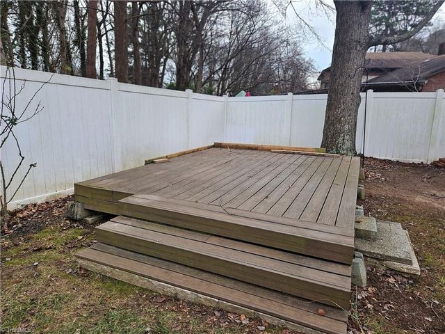 2300 Gordon Road, High Point, NC 27265