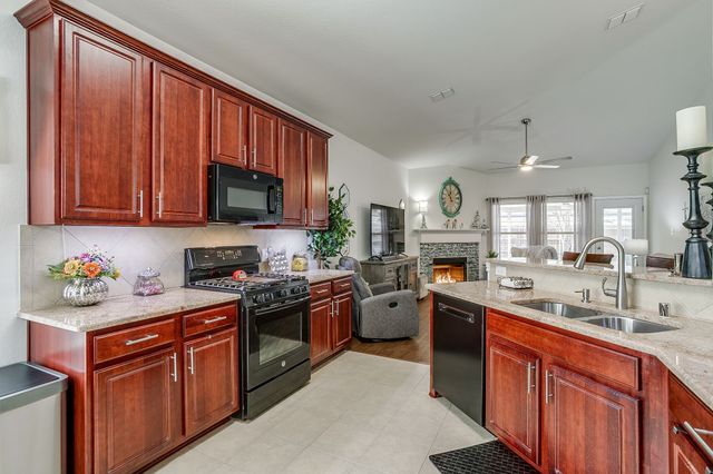 5843 Candlelight Lane, Grand Prairie, TX 75052