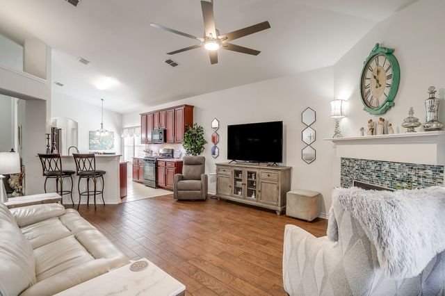 5843 Candlelight Lane, Grand Prairie, TX 75052