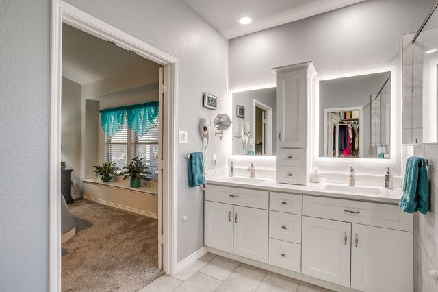 5843 Candlelight Lane, Grand Prairie, TX 75052