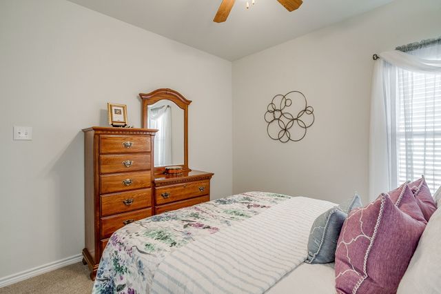 5843 Candlelight Lane, Grand Prairie, TX 75052