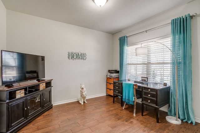 5843 Candlelight Lane, Grand Prairie, TX 75052