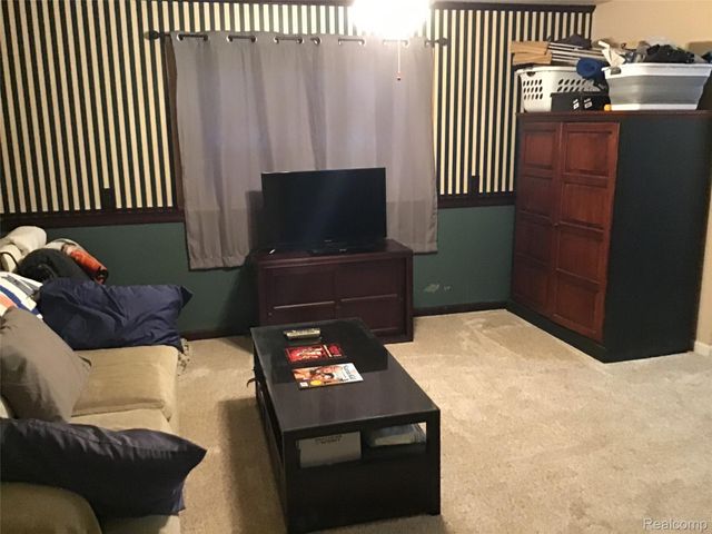 7640 Garland, Washington Township, MI 48094