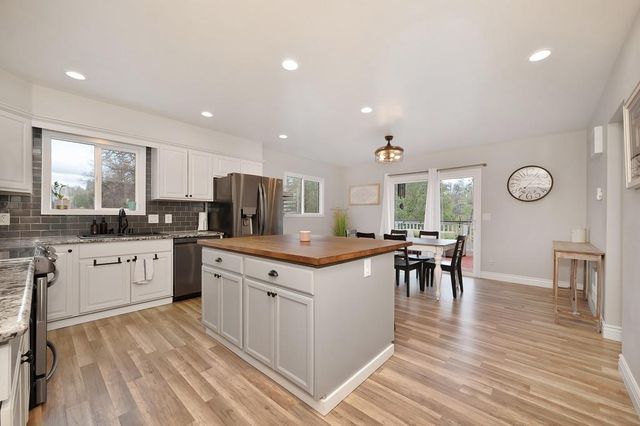 1540 American River Trl, Cool, CA 95614