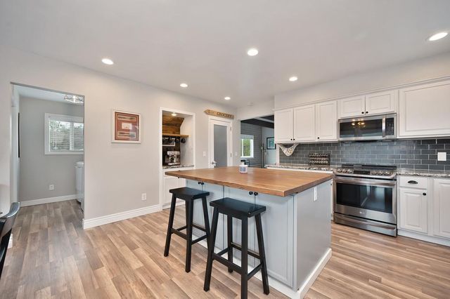 1540 American River Trl, Cool, CA 95614