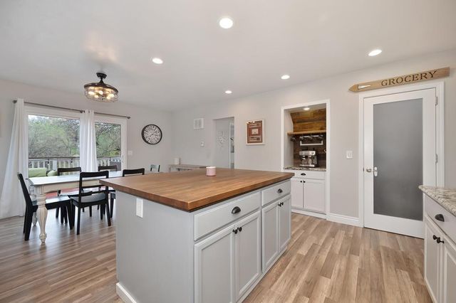 1540 American River Trl, Cool, CA 95614