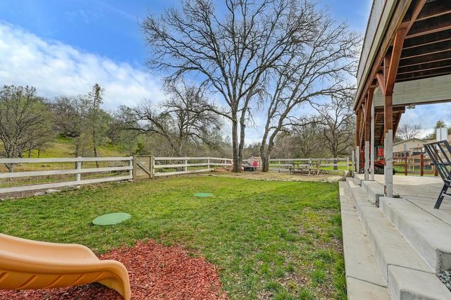 1540 American River Trl, Cool, CA 95614