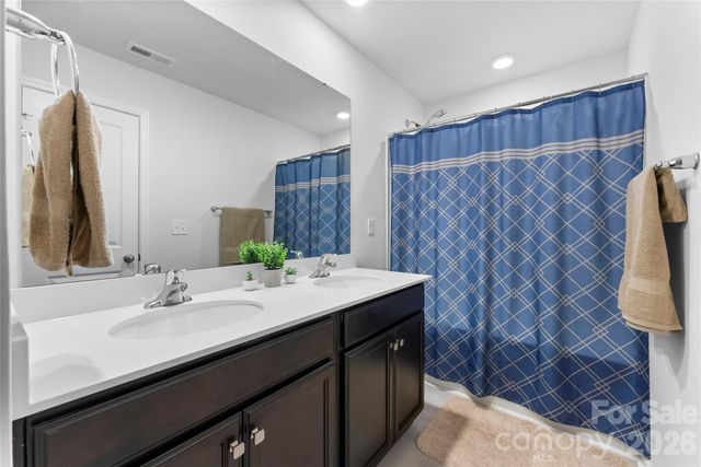 141 Amblers Knoll Road, Weaverville, NC 28787