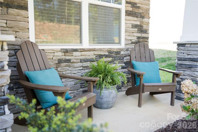 141 Amblers Knoll Road, Weaverville, NC 28787