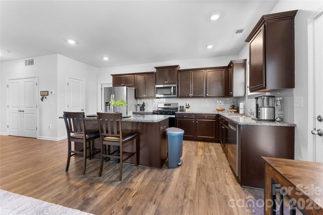141 Amblers Knoll Road, Weaverville, NC 28787