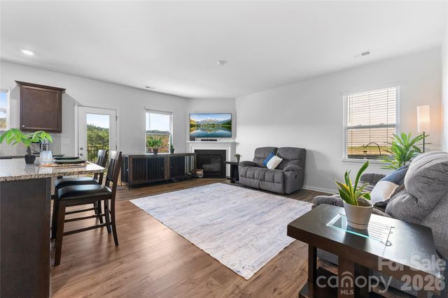 141 Amblers Knoll Road, Weaverville, NC 28787