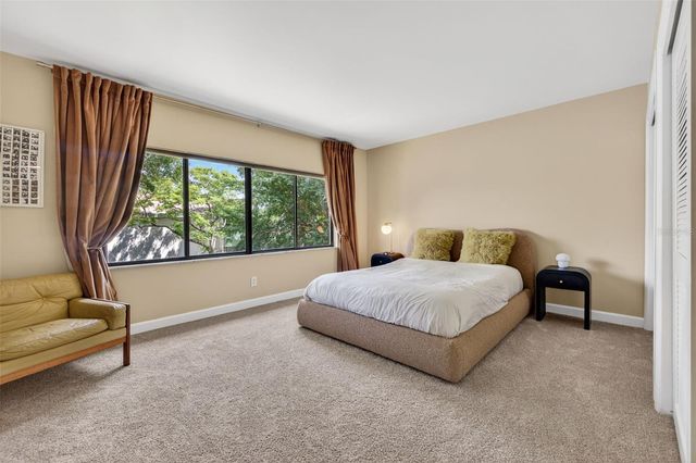 13405 PINE LAKE WAY 203, Tampa, FL 33618