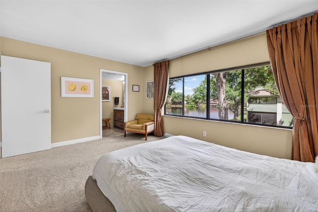 13405 PINE LAKE WAY 203, Tampa, FL 33618