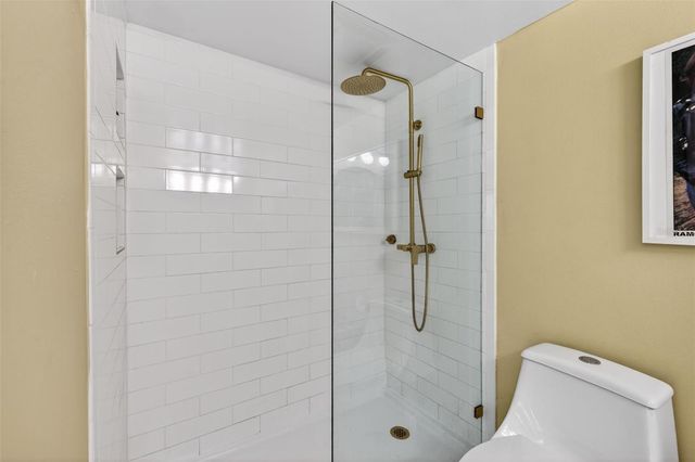 13405 PINE LAKE WAY 203, Tampa, FL 33618