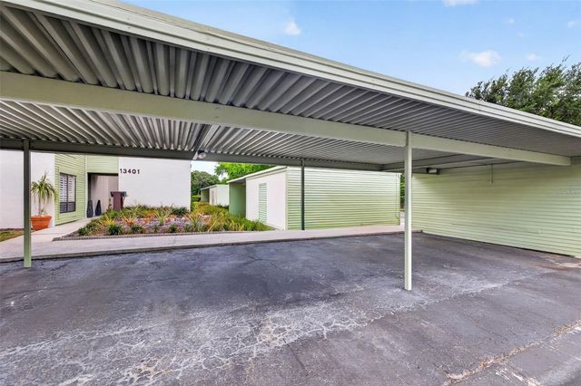 13405 PINE LAKE WAY 203, Tampa, FL 33618