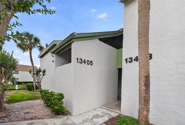 13405 PINE LAKE WAY 203, Tampa, FL 33618