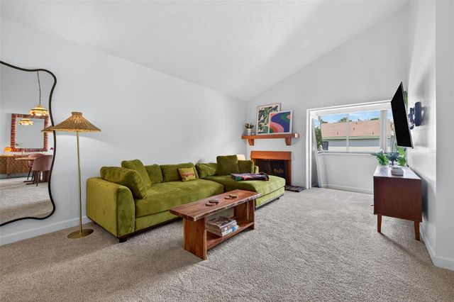 13405 PINE LAKE WAY 203, Tampa, FL 33618