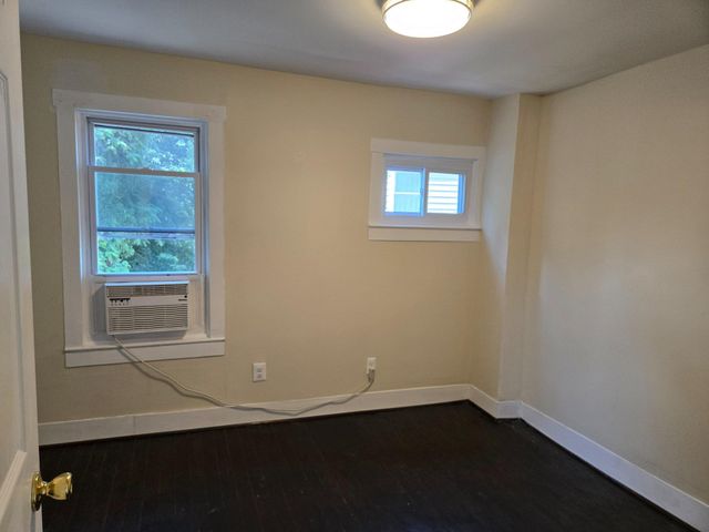 24 E PALL MALL ST, Winchester, VA 22601