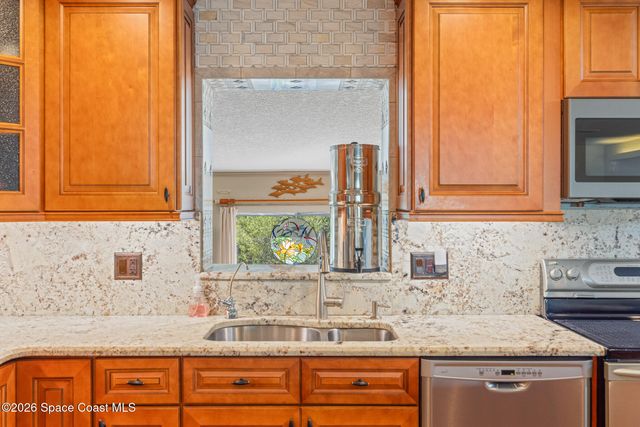 1210 Sun Circle W, Melbourne, FL 32935