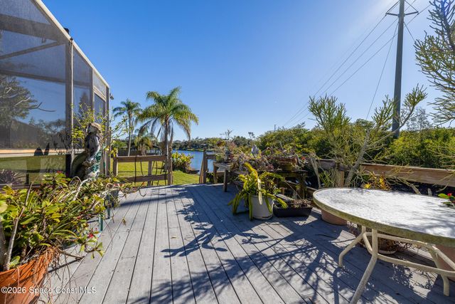 1210 Sun Circle W, Melbourne, FL 32935