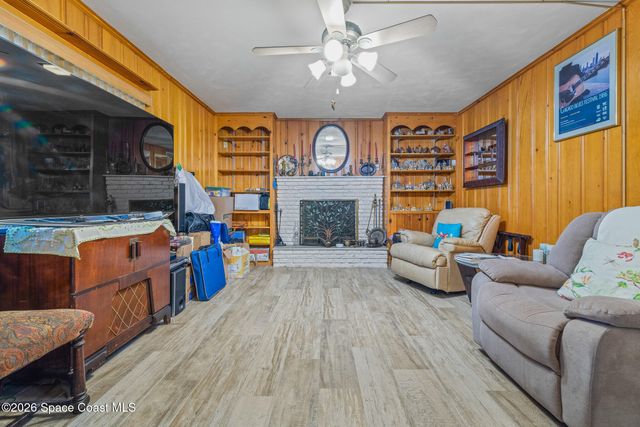 1210 Sun Circle W, Melbourne, FL 32935