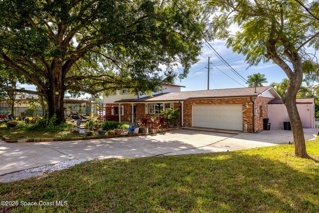 1210 Sun Circle W, Melbourne, FL 32935
