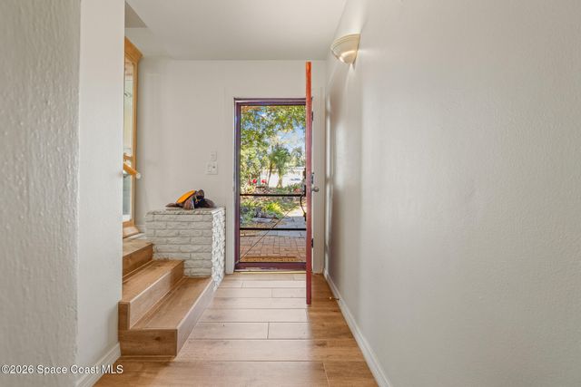 1210 Sun Circle W, Melbourne, FL 32935