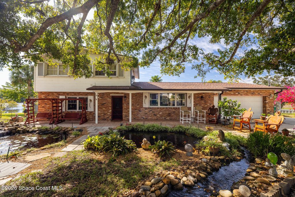 1210 Sun Circle W, Melbourne, FL 32935