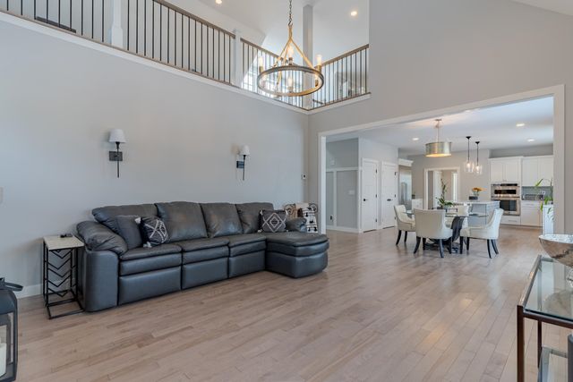 22 Sunrise Circle, Auburn, NH 03032