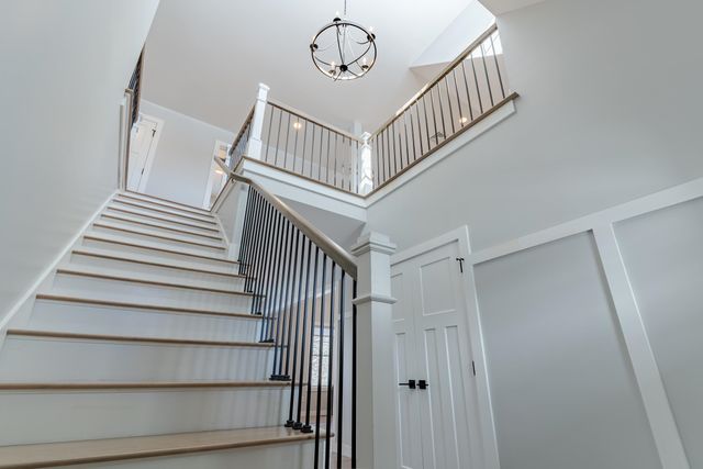 22 Sunrise Circle, Auburn, NH 03032