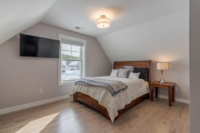 22 Sunrise Circle, Auburn, NH 03032