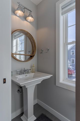 22 Sunrise Circle, Auburn, NH 03032