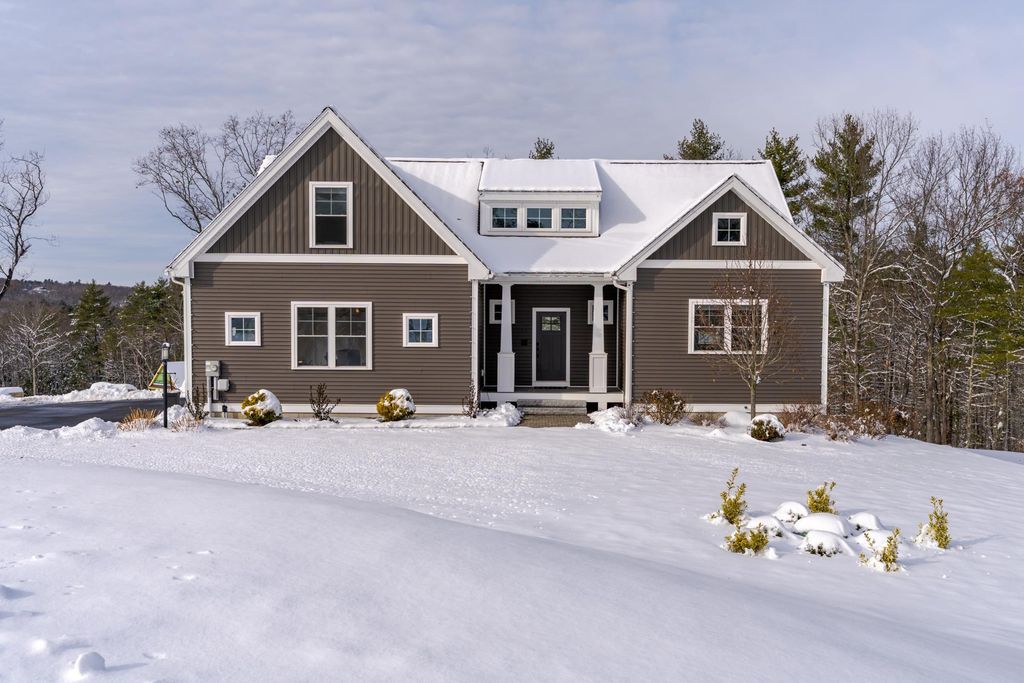 22 Sunrise Circle, Auburn, NH 03032