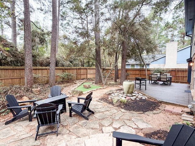 29 Pinewood Forest Court, The Woodlands, TX 77381