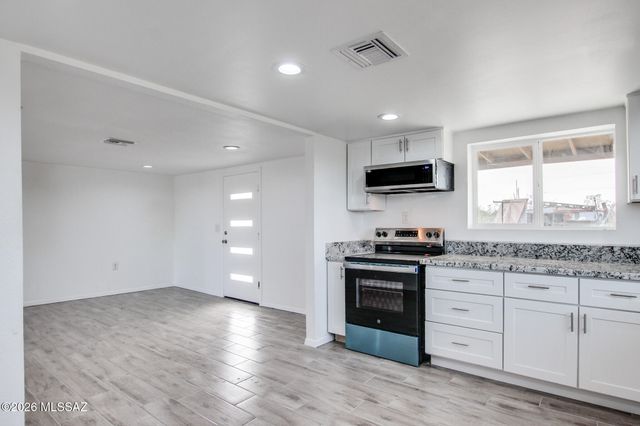 7460 S Meadowlark, Tucson, AZ 85746