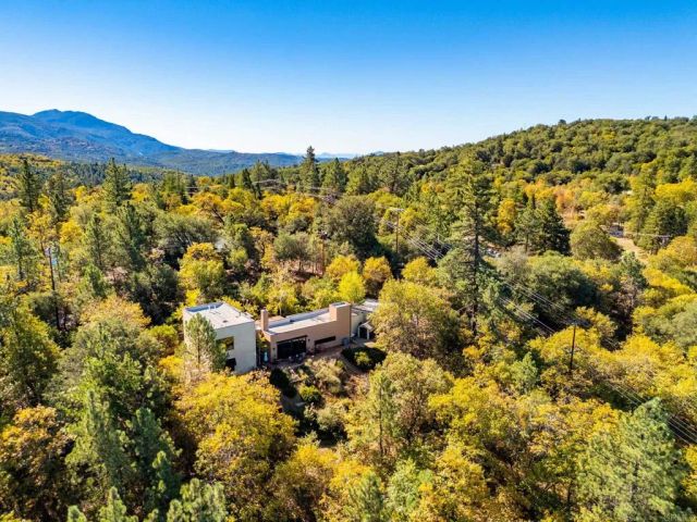 2810 Three Peaks Lane, Julian, CA 92036